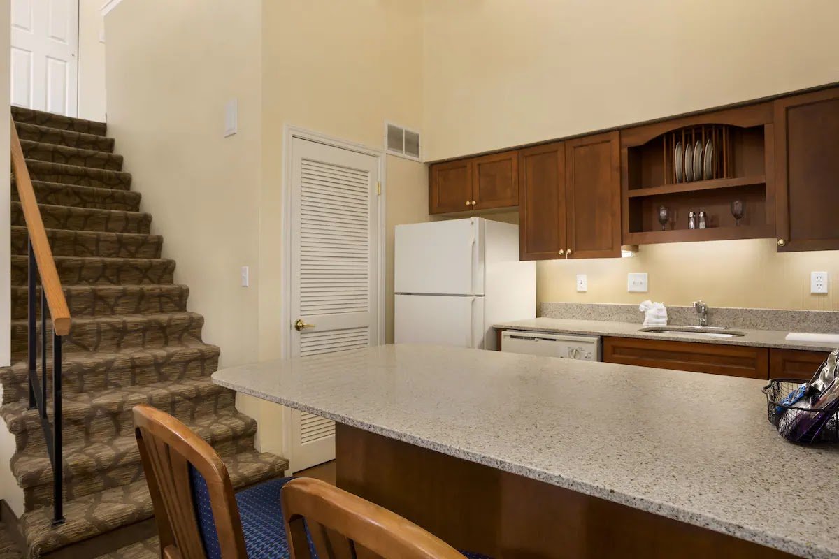 Affordable Suites Grand Rapids-guestroom-Two Bedroom Queen King.jpg