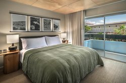  - Pacific 19 Kona Hotel