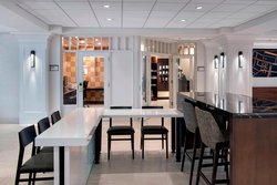  - Marriott Hotel Peabody - I-95, Exit 64