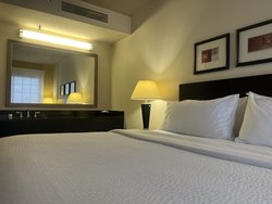  - Holiday Inn & Suites Springfield - I-44, Exit 80