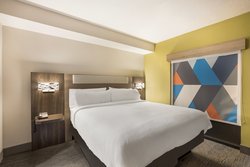  - Holiday Inn Express & Suites Perry