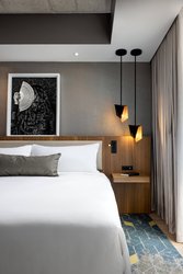  - Humaniti Hotel Downtown Montreal