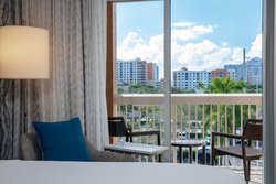  - Courtyard by Marriott Hotel Aventura Mall
