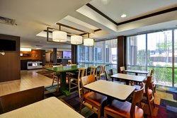  - Fairfield Inn & Suites by Marriott Market Center Dallas - I-35, Exit 430B