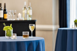  - Crowne Plaza Hotel Playhouse Square Cleveland - I-90, Exit 172A & 173A