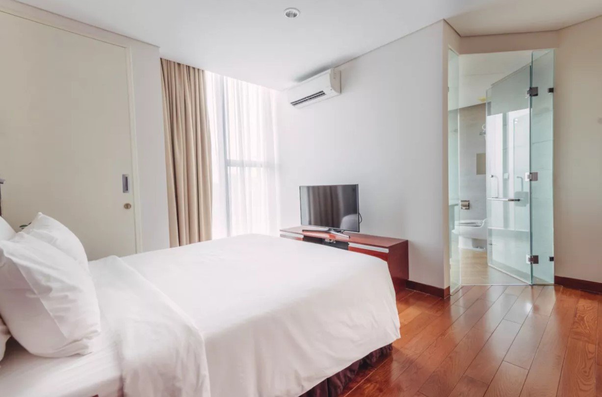 SILA URBAN LIVING-guestroom-Executive One Bedroom Suite II.jpg
