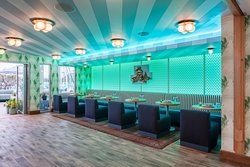  - Marina del Rey Hotel