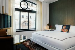  - Kimpton Palladian Hotel Seattle