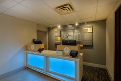  - Holiday Inn Express Vermilion