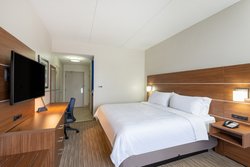  - Holiday Inn Express Vermilion