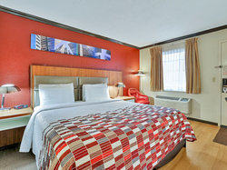  - Red Roof Inn Uhrichsville