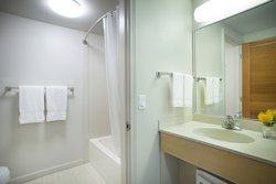  - Maui Beach Hotel Kahului