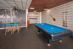  - Maui Beach Hotel Kahului