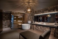  - W Hotel Downtown Philadelphia