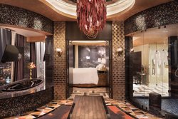  - Westin Hotel Nashville - I-40 & I-65, Exit 209