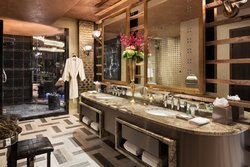  - Westin Hotel Nashville - I-40 & I-65, Exit 209