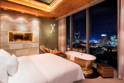  - Westin Hotel Nashville - I-40 & I-65, Exit 209