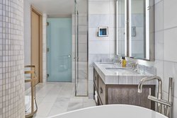  - Ritz Carlton Hotel Downtown Portland