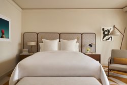  - Four Seasons Hotel Miami - I-95, Exit 1B