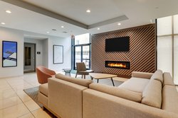  - Holiday Inn Springdale Mall Mobile - I-65, Exit 3