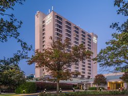  - Crowne Plaza Hotel Greenbelt - I-95 & I-495, Exit 23
