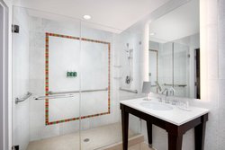  - Courtyard by Marriott Hotel Downtown Atlanta - I-75 & I-85, Exit 249B & 249C