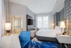  - Courtyard by Marriott Hotel Downtown Atlanta - I-75 & I-85, Exit 249B & 249C