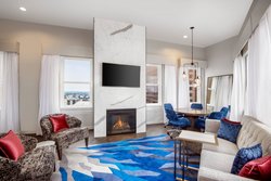  - Courtyard by Marriott Hotel Downtown Atlanta - I-75 & I-85, Exit 249B & 249C