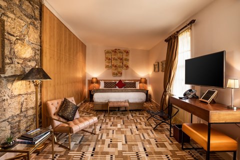 ISLINGTON HOTEL - Photo 8