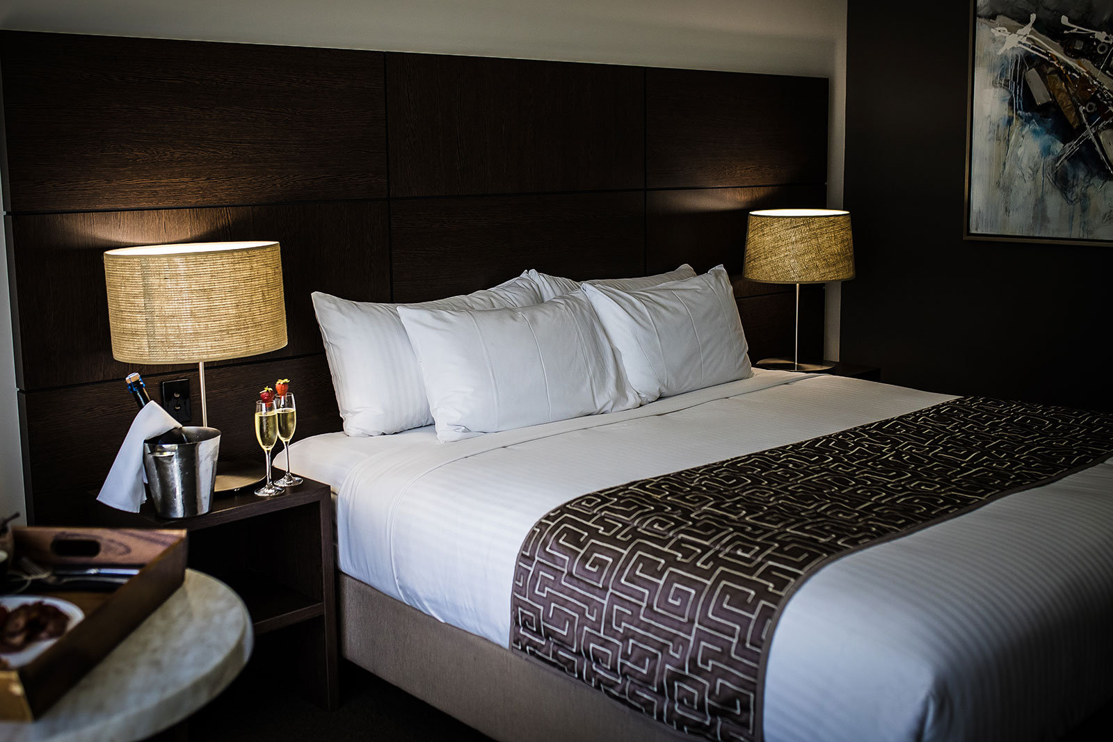 THE REMINGTON MUSWELLBROOK-guestroom-Deluxe King Suite.jpg