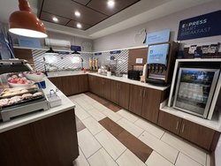  - Holiday Inn Express Bridgeville - I-79, Exit 54