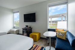  - Aloft Hotel South Austin - I-35, Exit 231