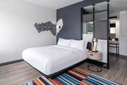  - Aloft Hotel South Austin - I-35, Exit 231