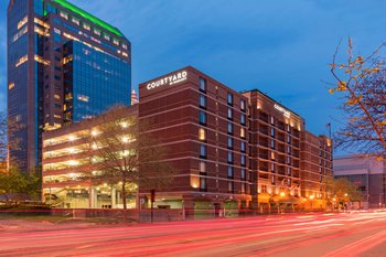 Courtyard by Marriott Louisville Downtown