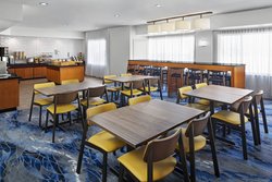  - Fairfield Inn & Suites by Marriott Airport Denver