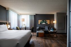  - Renaissance North Shore Hotel Northbrook - I-94, Exit 30