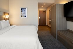  - Holiday Inn Express & Suites Hollister