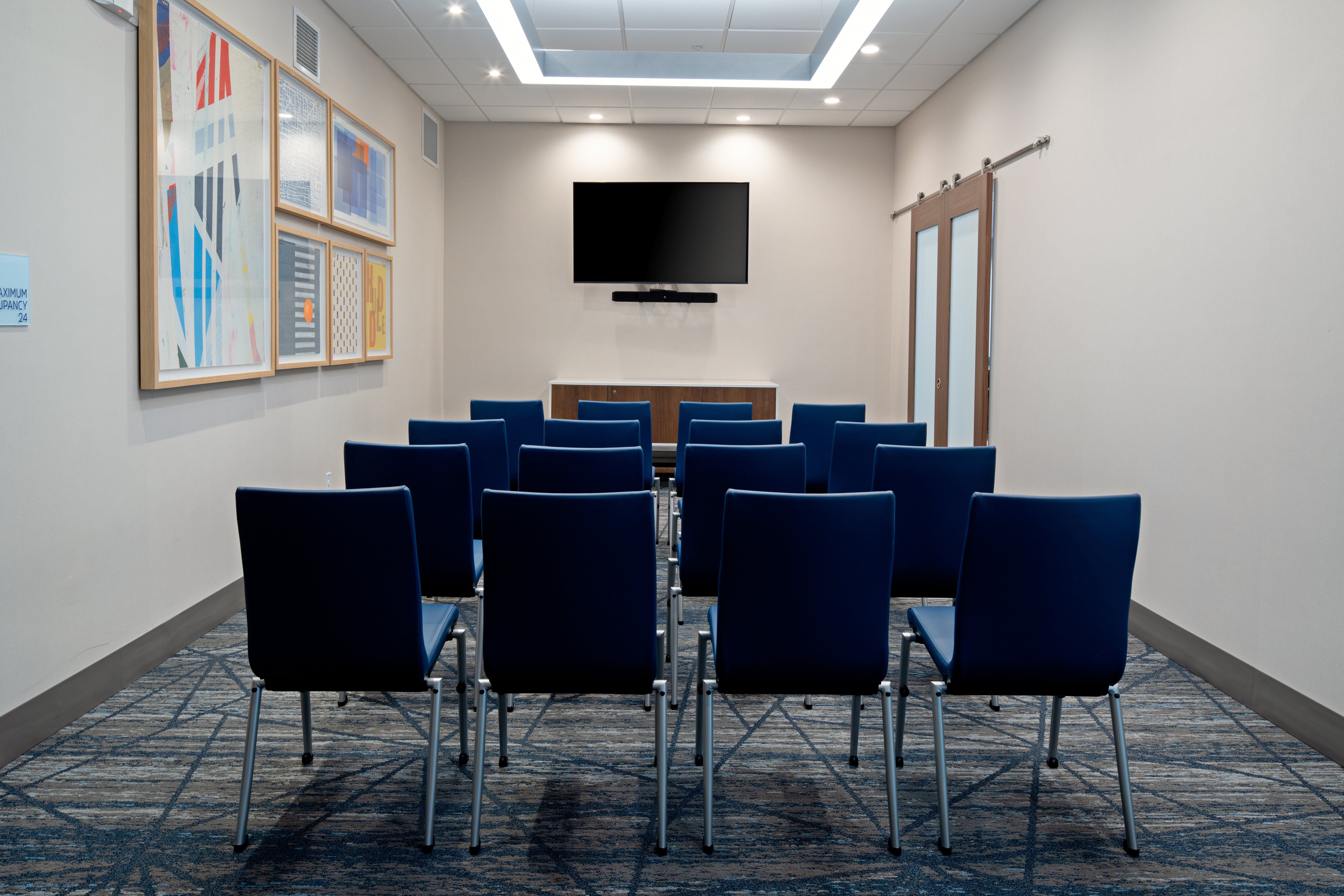 Book your next meeting with the Holiday Inn Express Hollister