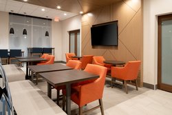  - Holiday Inn Express & Suites Hollister