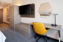  - Holiday Inn Express & Suites Hollister