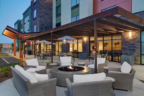 Outdoor Fire Pit