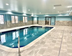  - Holiday Inn Express Fairgrounds Warners