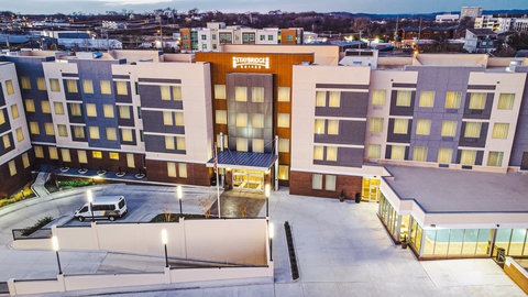 Park with ease: Our Nashville hotel offers underground parking.