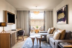 - Kimpton La Peer Hotel West Hollywood