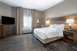  - Candlewood Suites Sioux Falls - I-29, Exit 77