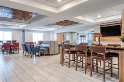  - Holiday Inn Express & Suites Vandalia - I-70, Exit 61