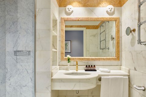 GROTTA GIUSTI RESORT TUSCANY - Photo 38