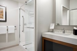  - Courtyard by Marriott Hotel Downtown Milwaukee - I-794, Exit 1E