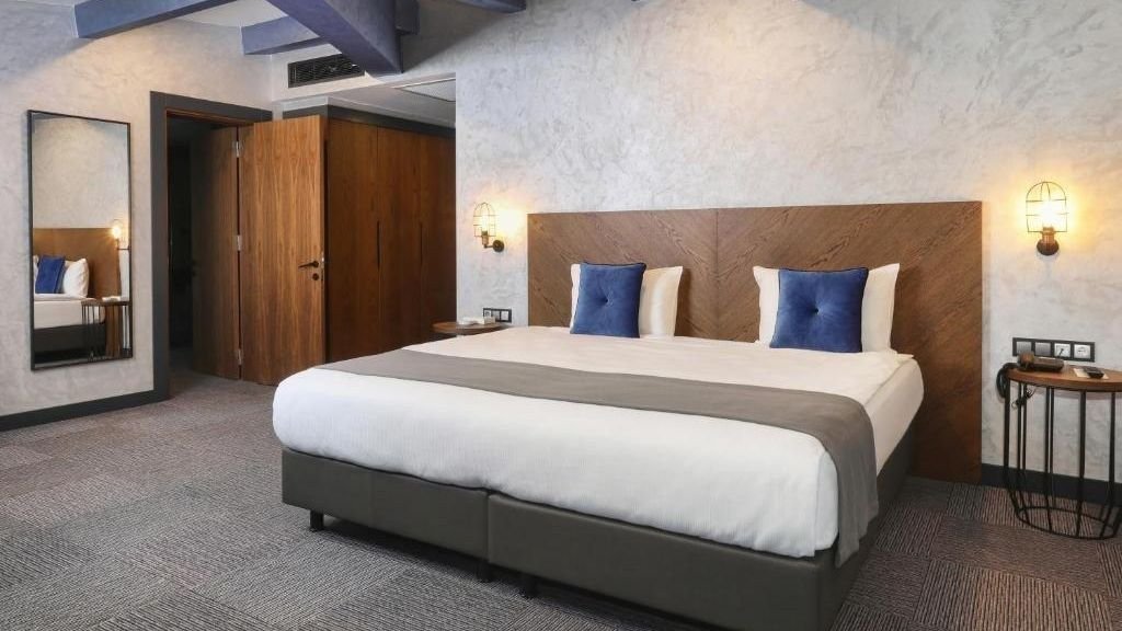 HOTEL ON7 SAKARYA-guestroom-DELUXE ROOM.jpg