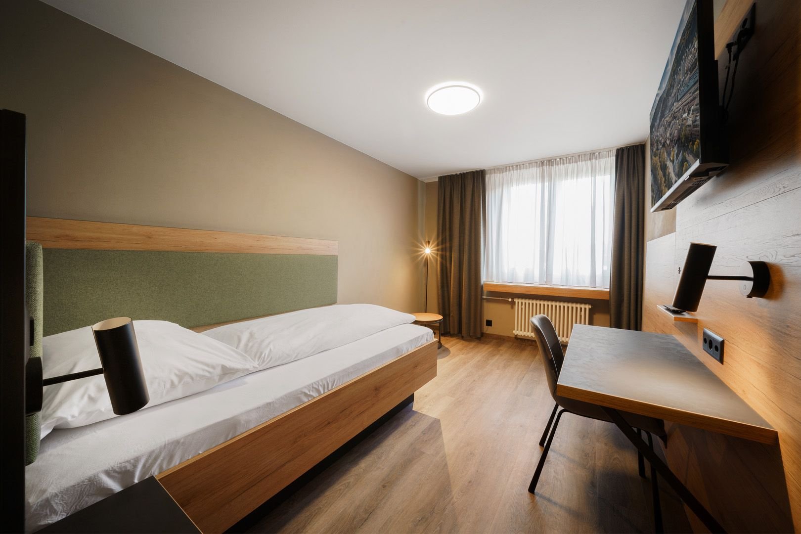 HOTEL LINDE-guestroom-Single Room Standard.jpg